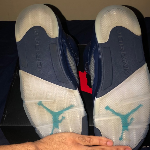 Jordan 5 hornets - Picture 4 of 6
